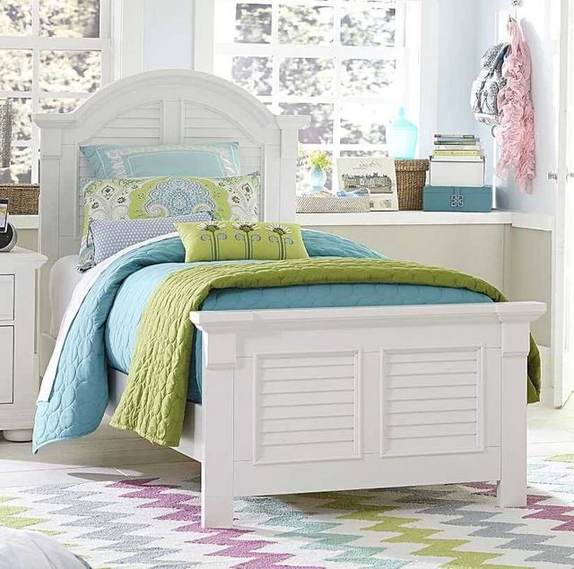 Liberty Summer House Oyster White Youth Twin Panel Bed 5 Liberty Summer House Oyster White Youth Twin Panel Bed - Image 3