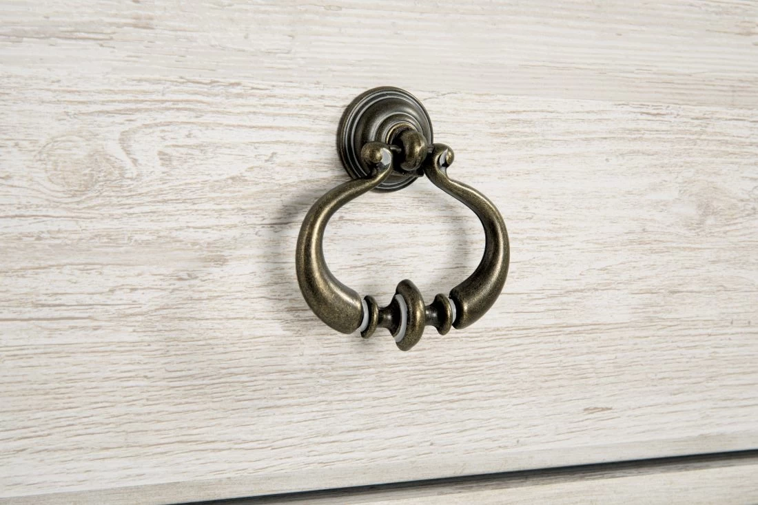 Signature Design By Ashley® Willowton 3pc Whitewash Queen Panel Bedroom P68871149 7 Signature Design By Ashley® Willowton 3pc Whitewash Queen Panel Bedroom P68871149 - Image 5