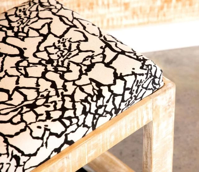 Coaster® Aiden Black/White Sled Leg Upholstered Accent Bench 5 Coaster® Aiden Black/White Sled Leg Upholstered Accent Bench - Image 3