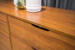 Signature Design By Ashley® Fordmont Auburn Dresser 8 Signature Design By Ashley® Fordmont Auburn Dresser -Furniture Store 61a3d102 8655 487c 90dd fe832eb324e2