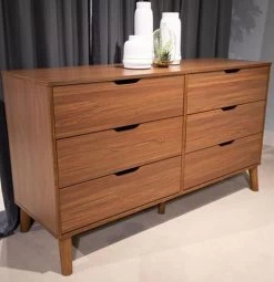 Signature Design By Ashley® Fordmont Auburn Dresser